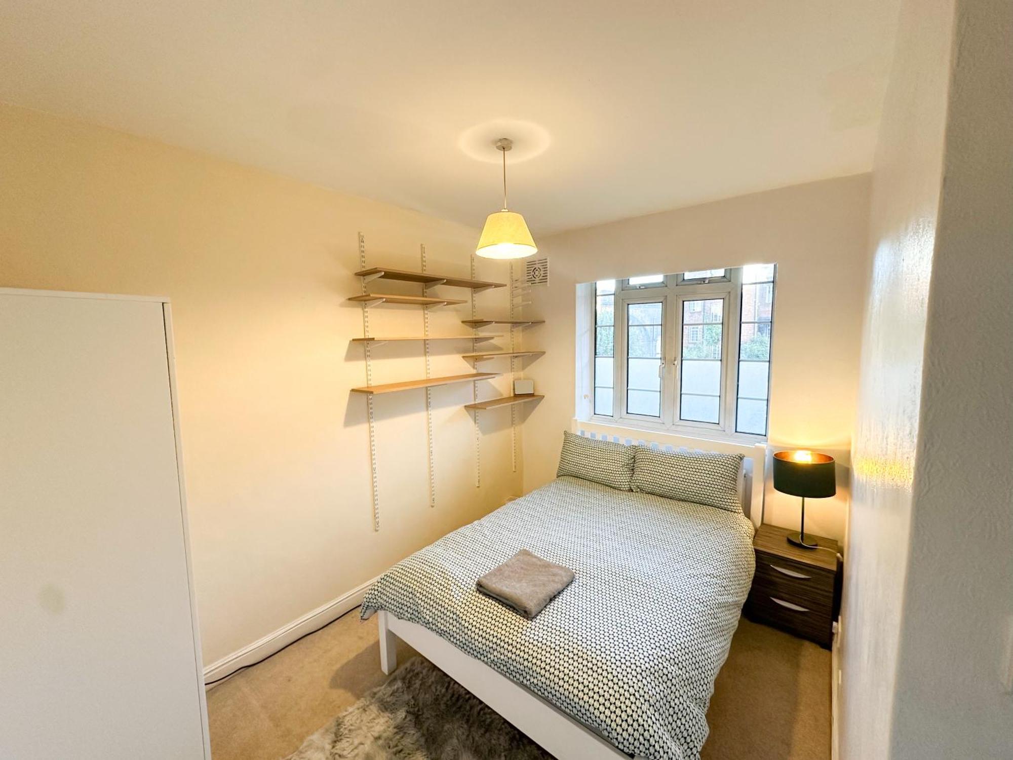 2 Bed Flat - Short Walk From Brent Cross Station Apartment Hendon Luaran gambar