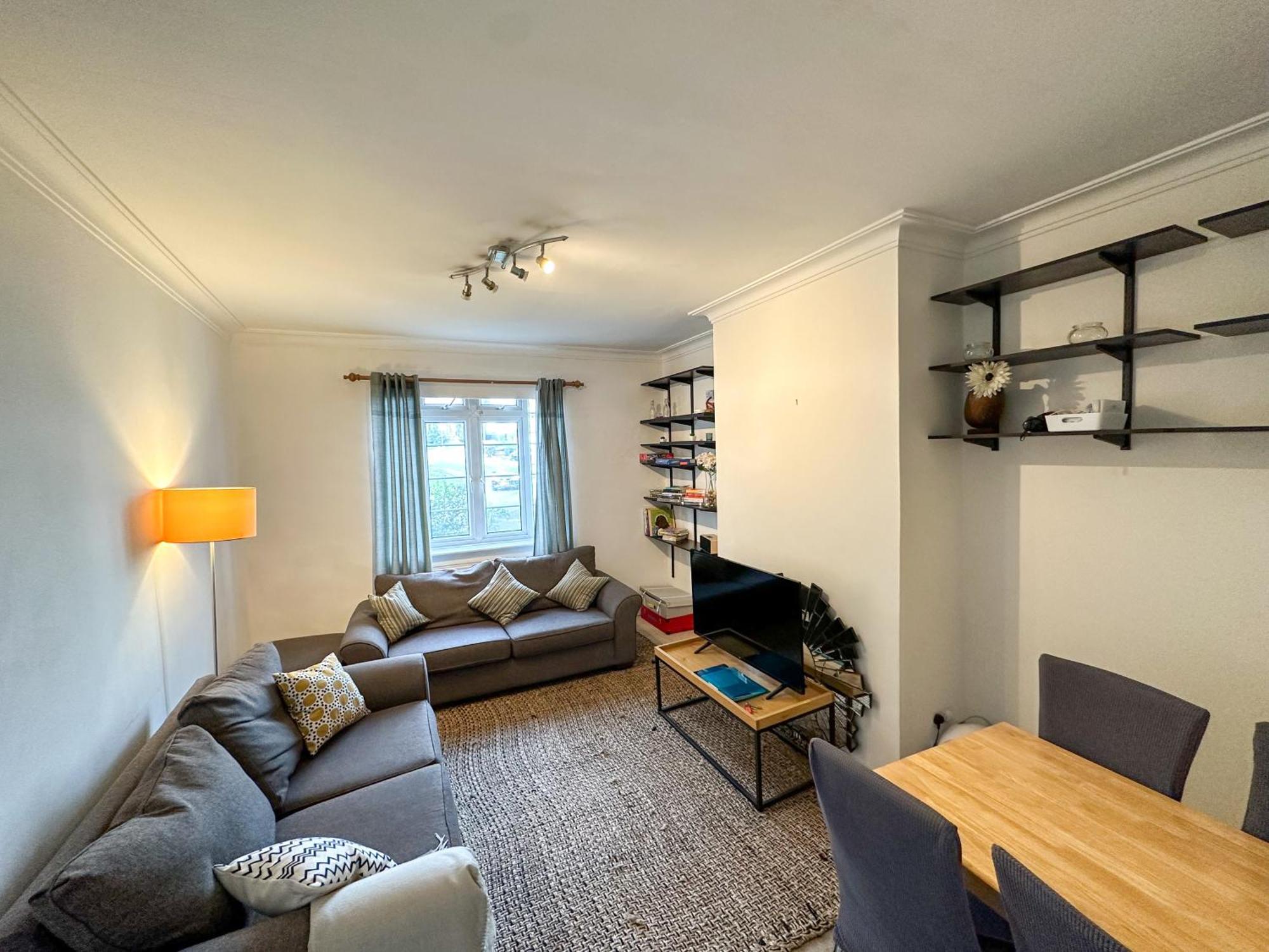 2 Bed Flat - Short Walk From Brent Cross Station Apartment Hendon Luaran gambar